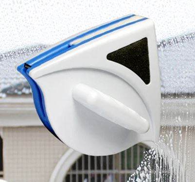 Double Sided Triangle Window Cleaner image 6